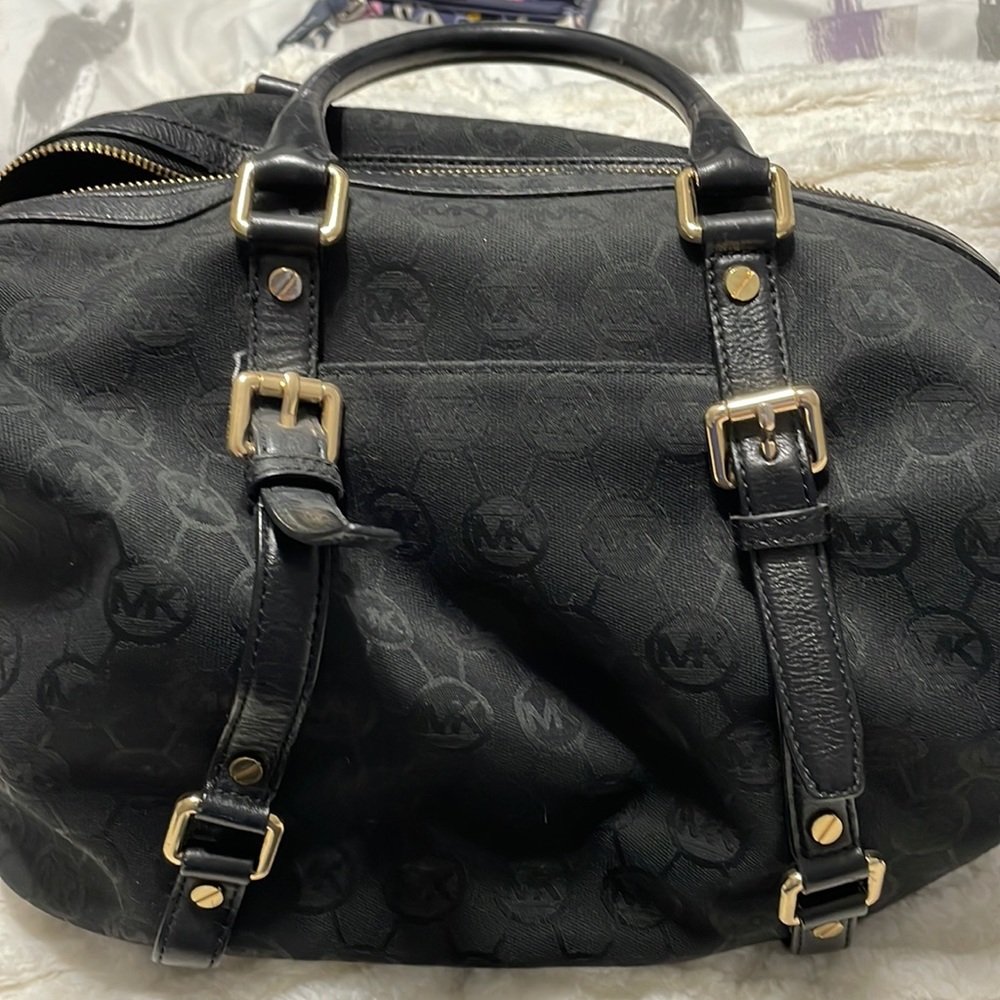 Michael Kors medium size bag